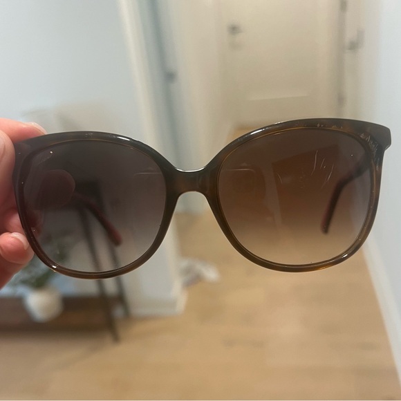 Gucci sunglasses from Italy - Picture 5 of 7